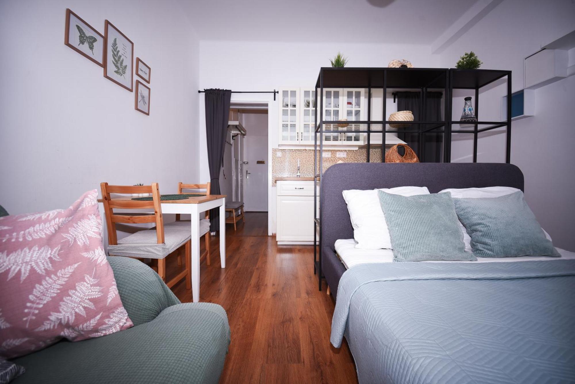 Central Urban Studio - Style Meets Comfort Bratislava Esterno foto