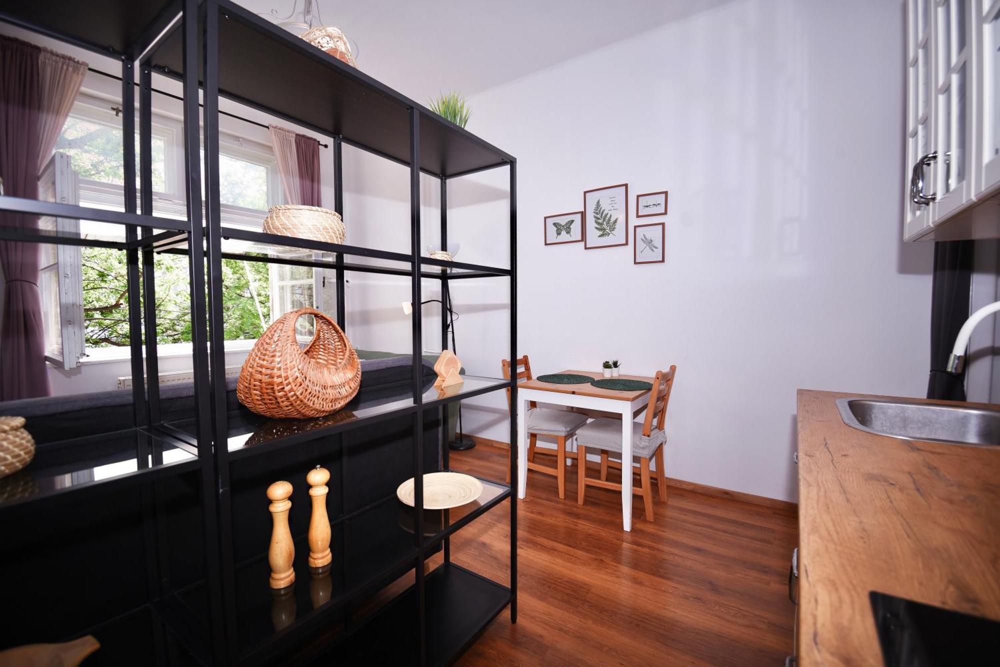 Central Urban Studio - Style Meets Comfort Bratislava Esterno foto