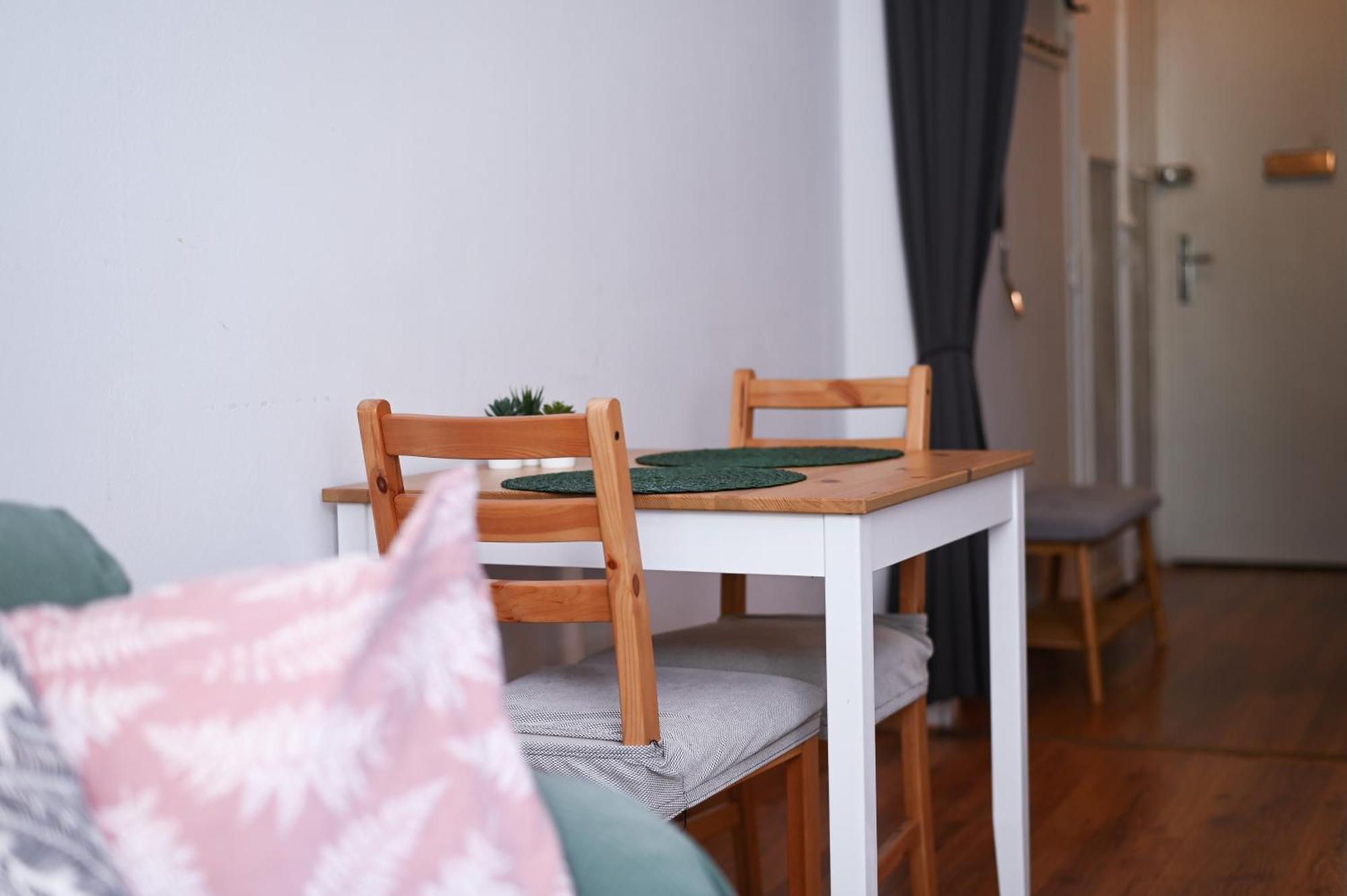 Central Urban Studio - Style Meets Comfort Bratislava Esterno foto