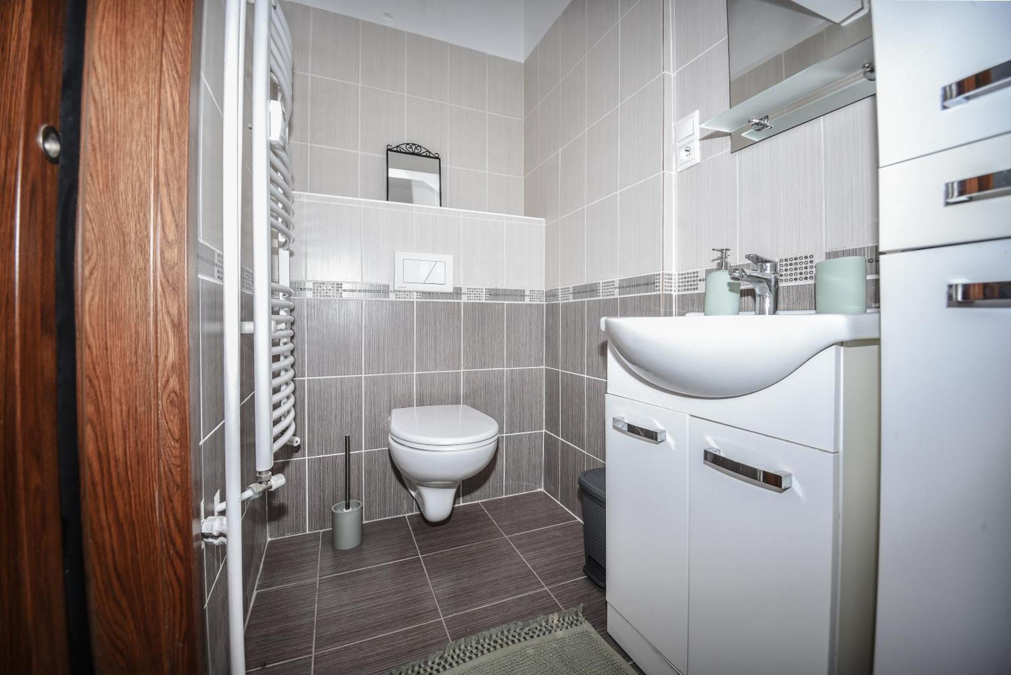 Central Urban Studio - Style Meets Comfort Bratislava Esterno foto