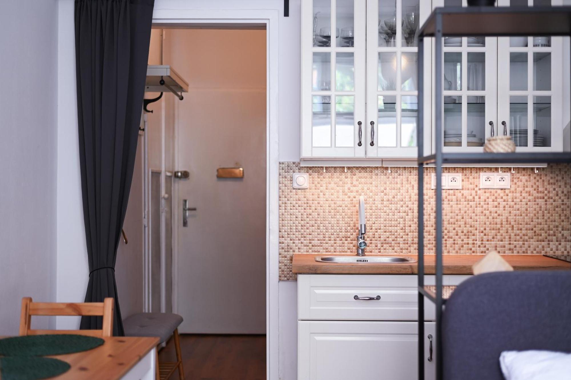 Central Urban Studio - Style Meets Comfort Bratislava Esterno foto