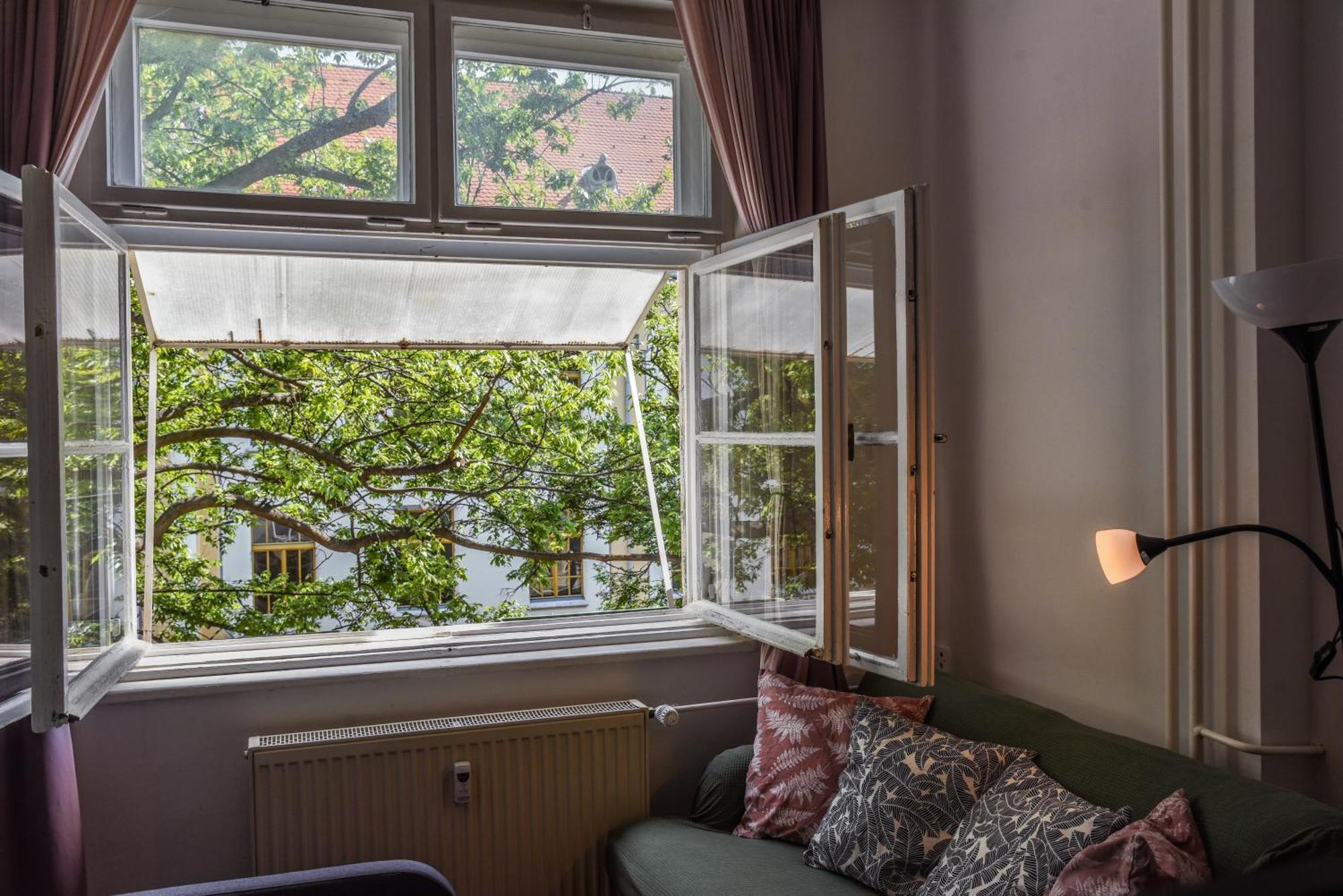 Central Urban Studio - Style Meets Comfort Bratislava Esterno foto